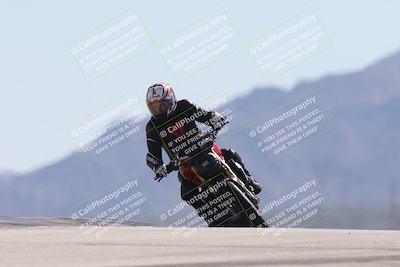 media/Oct-13-2025-Moto Forza (Mon) [[a66d839500]]/3-B Group/Session 4 (Turn 9)/